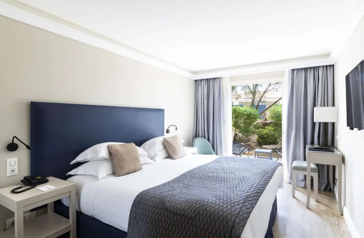 Hotel Best Western Île-Rousse: Idealne miejsce na relaks i wypoczynek