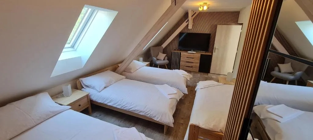 Czy można wynająć pokój w hotelu nie mając 18 lat? Oto prawda