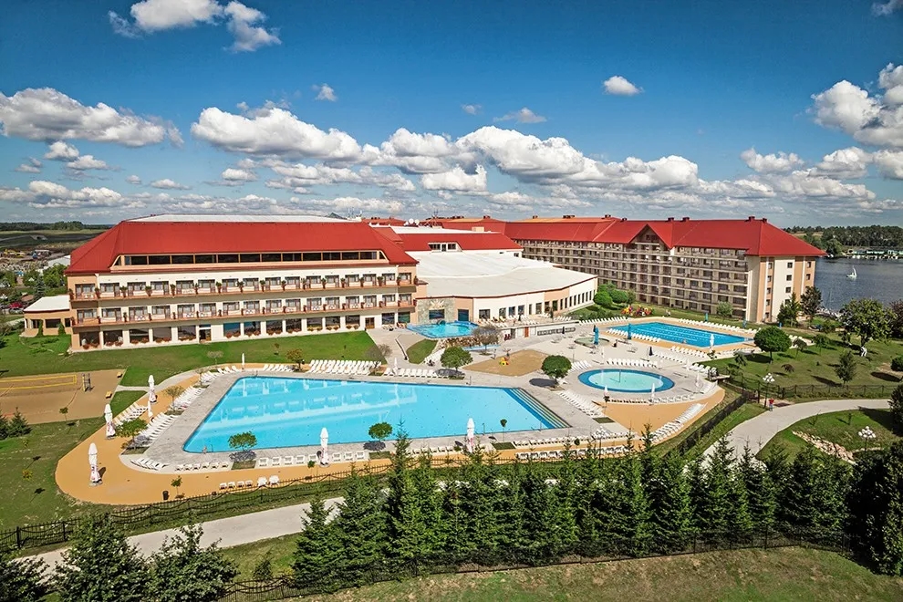 Hotel Gołębiewski Mikołajki - ile gwiazdek i co to oznacza dla Ciebie