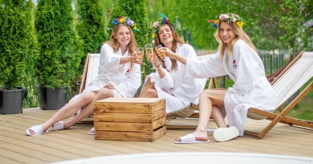Jak się ubrać do spa w hotelu, aby czuć się komfortowo i stylowo